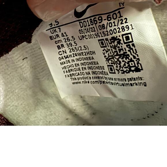 Nike Women's Dunk High Sneakers Burgundy Crush Size 9.5 Shoes DD1869-601 - Picture 10 of 10